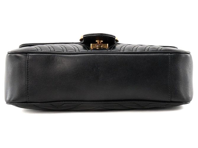GUCCI - Bolsa de ombro GG Marmont Medium Gucci em couro liso preto - vista 4