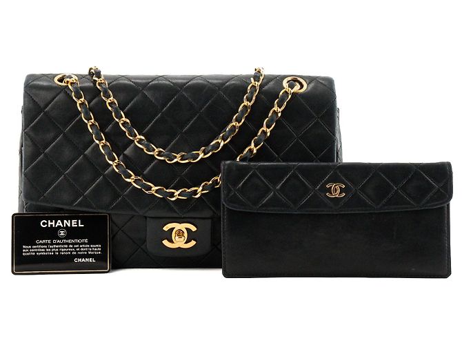CHANEL - Vintage schwarze glatte Leder Classic/Timeless Simple Flap Schultertasche - Ansicht 11