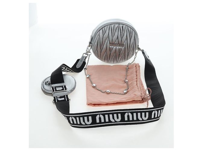 Borsa a tracolla Miu Miu Matelassé con catena in pelle 2way Argento Auth 204852M - vista 12