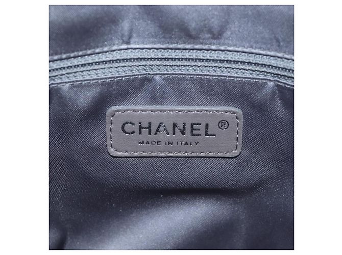 Borsa a tracolla con catena CHANEL 2.55 in pelle traforata Verde Argento CC Auth bs37393V D'oro - vista 19