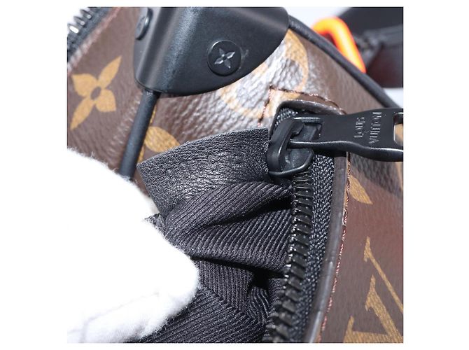 LOUIS VUITTON Monogram Solar Powered Ray Mini Soft Trunk M44480 LV Auth LN155V Monogramm - Ansicht 11