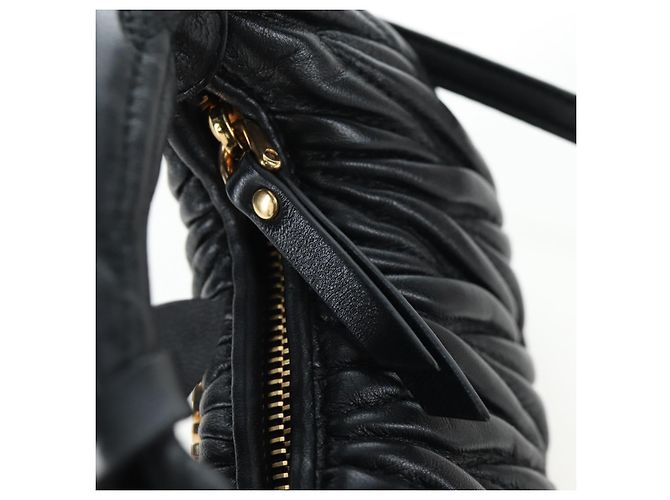 Borsa Hobo Miu Miu Matelassé in pelle 2way Nero Tono Oro Auth 167609SAM - vista 21
