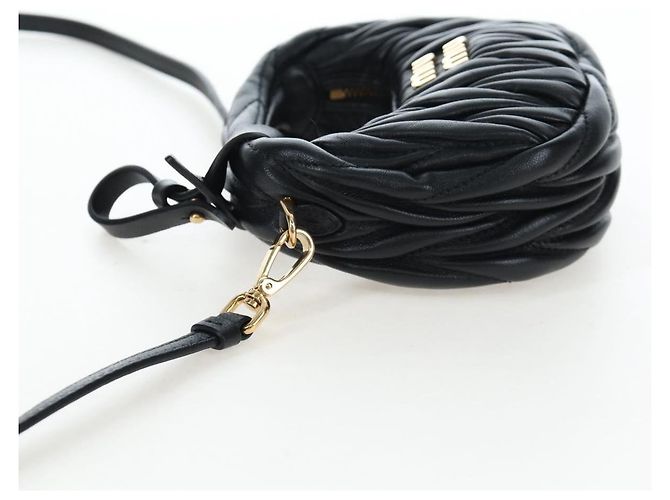 Borsa Hobo Miu Miu Matelassé in pelle 2way Nero Tono Oro Auth 167609SAM - vista 3