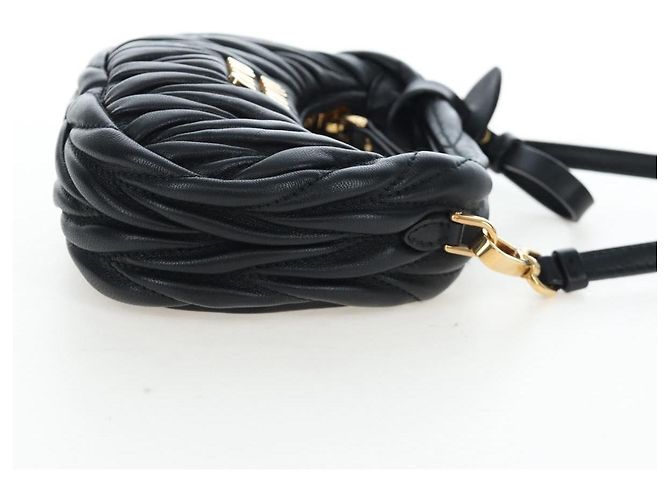 Borsa Hobo Miu Miu Matelassé in pelle 2way Nero Tono Oro Auth 167609SAM - vista 4