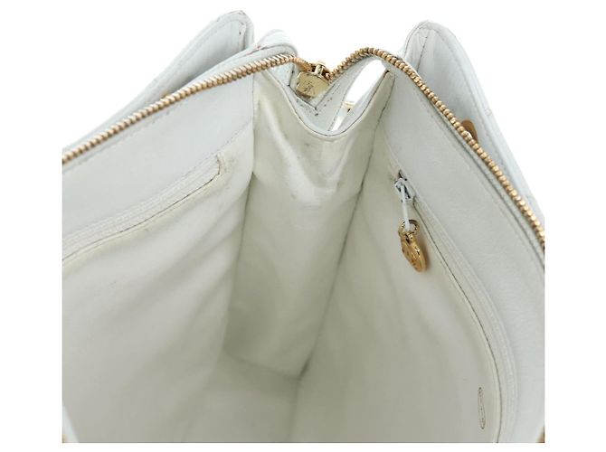 Borsa a tracolla CHANEL Matelasse con catena in pelle d'agnello Bianco Gold CC Auth bs37211 D'oro - vista 23