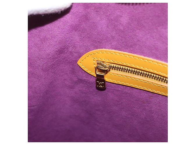 Bolso de hombro LOUIS VUITTON Epi Lussac Amarillo M52289 LV Auth ka6366 - vista 26