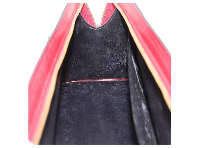 LOUIS VUITTON Epi Sac Triangle Hand Bag Red M52097 LV Auth 206372 Rosso - vista 24