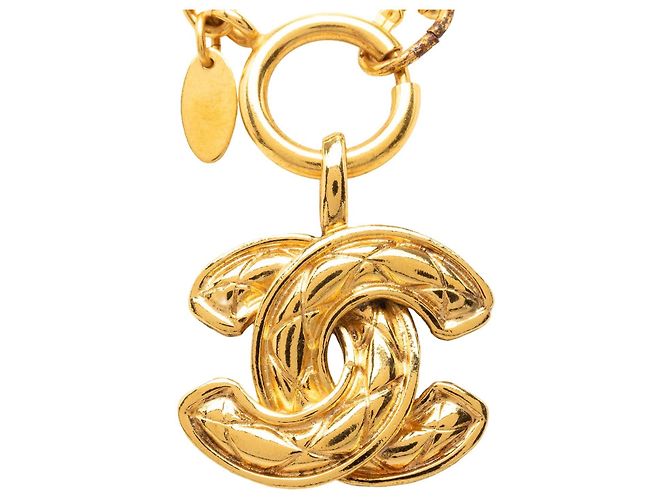 Collana con pendente matelassé Chanel CC placcato oro D'oro - vista 2