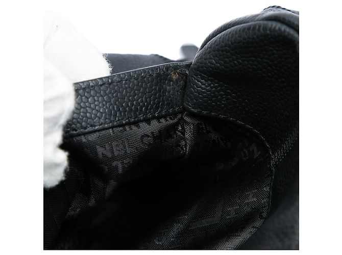 Borsa a tracolla Chanel Chocolate Bar Caviar Nera Nero - vista 5
