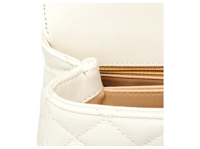 Borsa Chanel in pelle di vitello martellata bianca Bianco - vista 8
