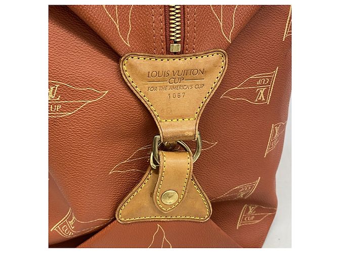 Bolsa Boston Louis Vuitton em vermelho - vista 12