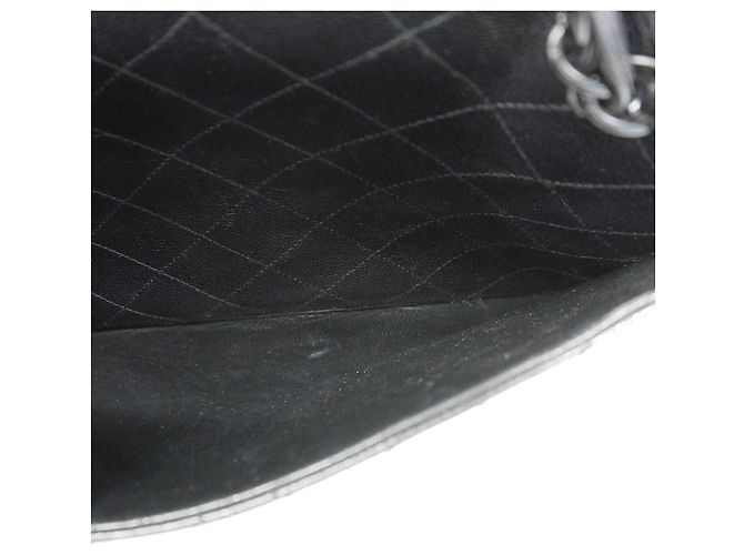 Borsa Tote Chanel in pelle di vitello martellata nera Nero - vista 12