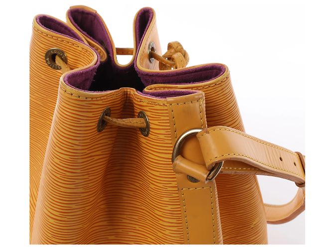 Sac à épaule Louis Vuitton Noe en cuir Epi Jaune Rouge - vue 5