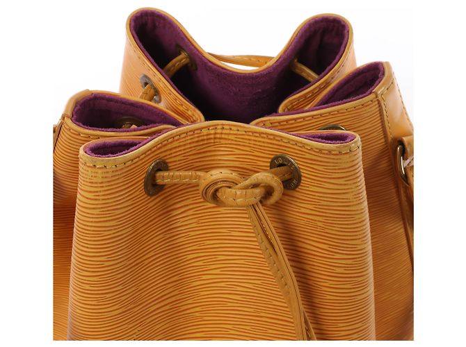 Sac à épaule Louis Vuitton Noe en cuir Epi Jaune Rouge - vue 8