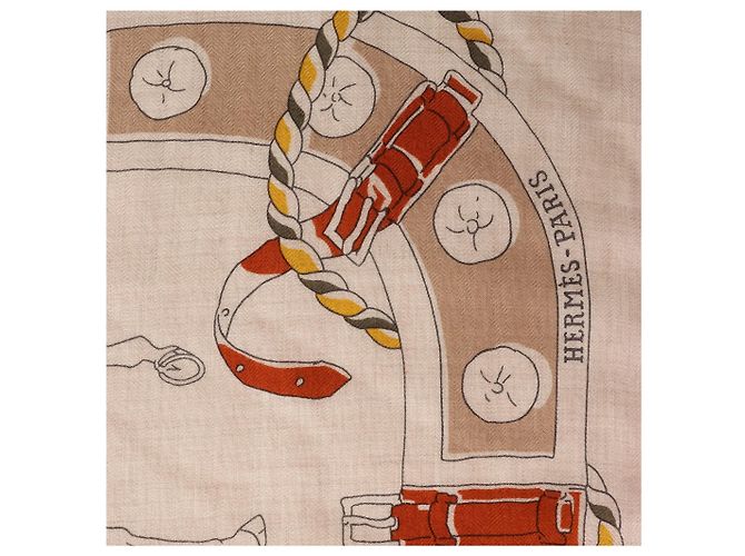 Hermès Carré 100 "RONDS DE MARCHE" Kaschmir x Seidentuch in Beige - Ansicht 9