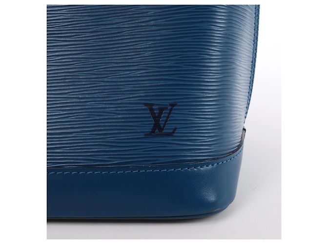 Louis Vuitton Alma PM Epi Leather 2Way Hanbag in Blue M52145 - vista 12