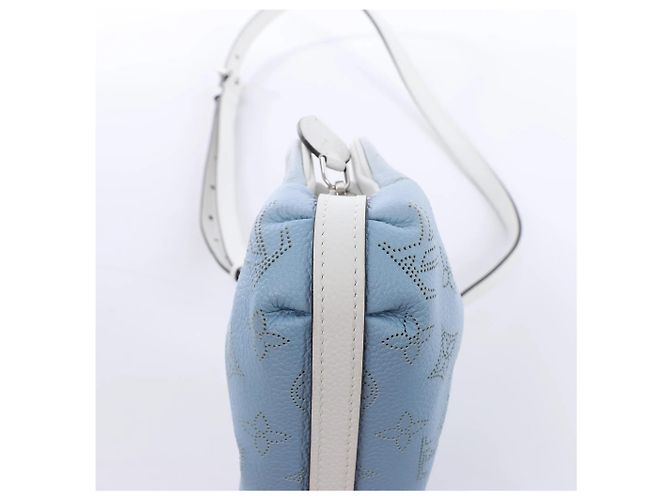 Borsa a tracolla Louis Vuitton Scala Mini Mahina Leather in White x Blue M80497 - vista 7