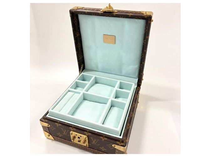 Louis Vuitton Monogram Jewelry Chest Brown - view 4