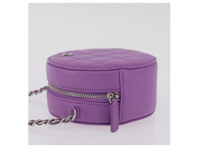 Chanel Runde Clutch mit Kette aus gestepptem Lammleder Mini Lila - Ansicht 4
