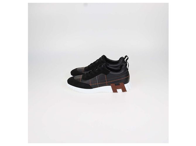 Hermès Baskets Bouncing Hermes en cuir et daim noir surpiqué - vue 4
