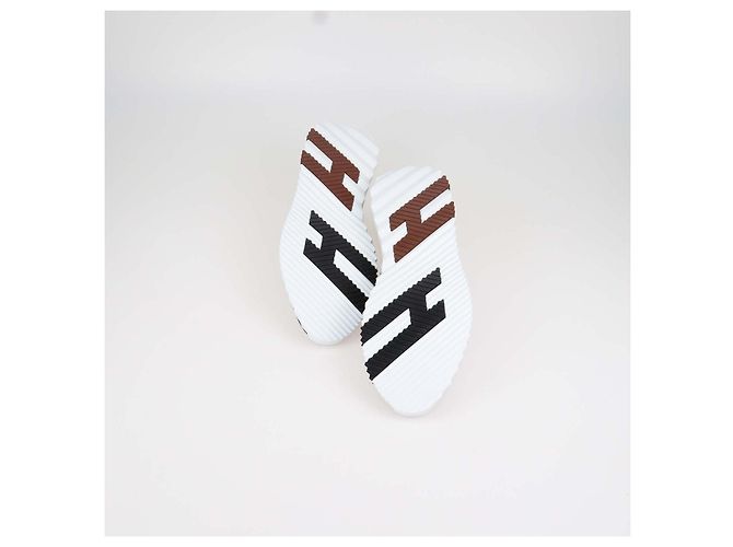 Hermès Baskets Bouncing Hermes en cuir et daim noir surpiqué - vue 7