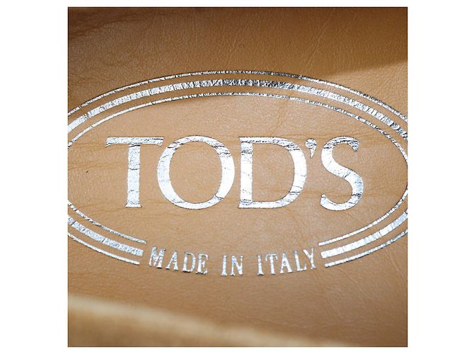 Mocassini Espadrilles Tod's in Camoscio Marrone - vista 6