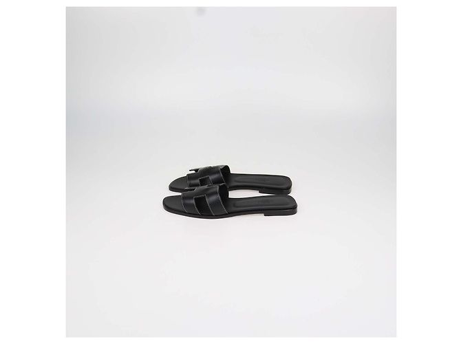 Hermès Sandali Oran Hermes in pelle Box Calf nera Nero - vista 4