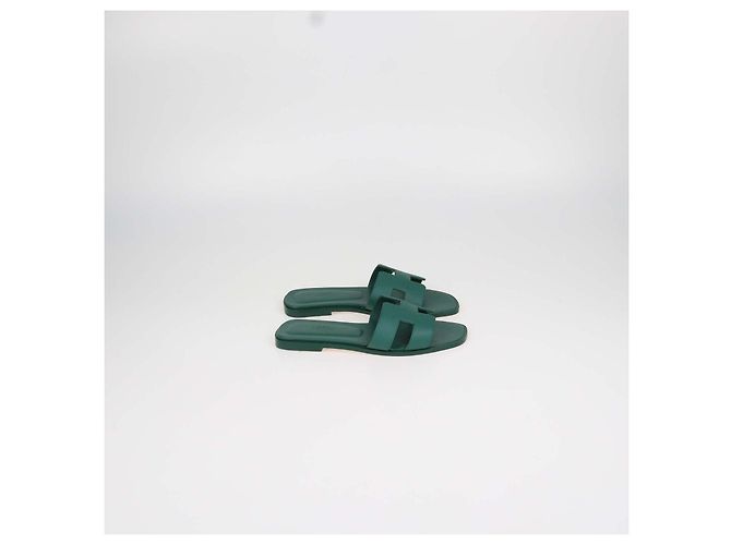 Hermès Sandali Oran Hermes in pelle Epsom Vert Oyat Verde - vista 3