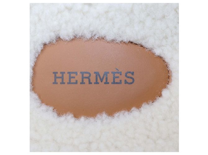 Hermès Sandali Chypre Hermes in camoscio e shearling marrone - vista 6