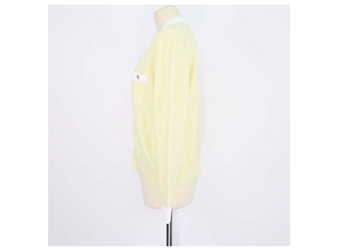 Sandro Cardigan Girocollo V Monogramma in Lana e Cashmere Giallo e Bianco - vista 2