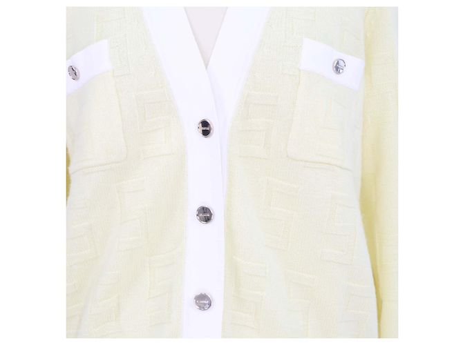 Sandro Cardigan Girocollo V Monogramma in Lana e Cashmere Giallo e Bianco - vista 4