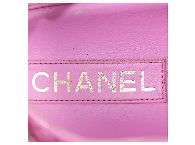 Chanel Dad Flache Sandalen aus rosa gestepptem Lackleder Pink - Ansicht 6