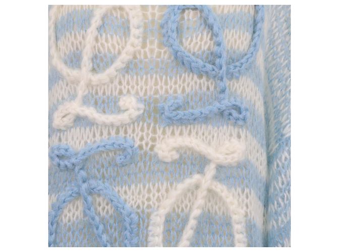 Loewe Anagram gestreifter Pullover aus Mohair-Mischung in Blau und Weiß - Ansicht 4