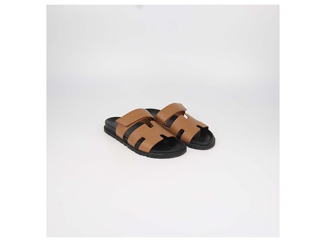 Hermès Sandali Chypre Hermes in pelle Naturel Marrone - vista 2