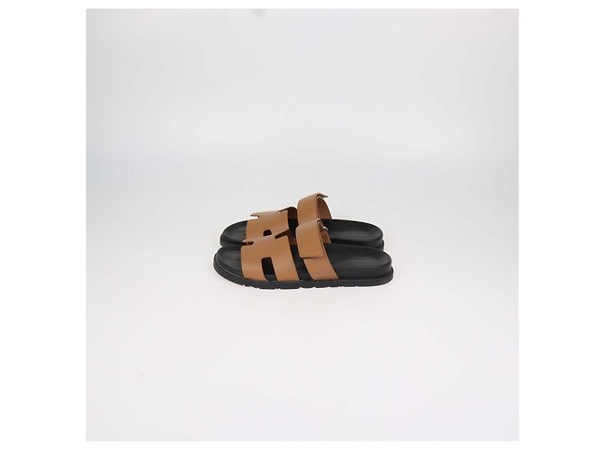 Hermès Sandali Chypre Hermes in pelle Naturel Marrone - vista 4