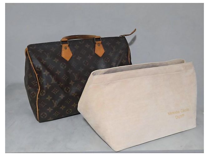 Louis Vuitton Speedy 35 Monogram Marrom Monograma - vista 13