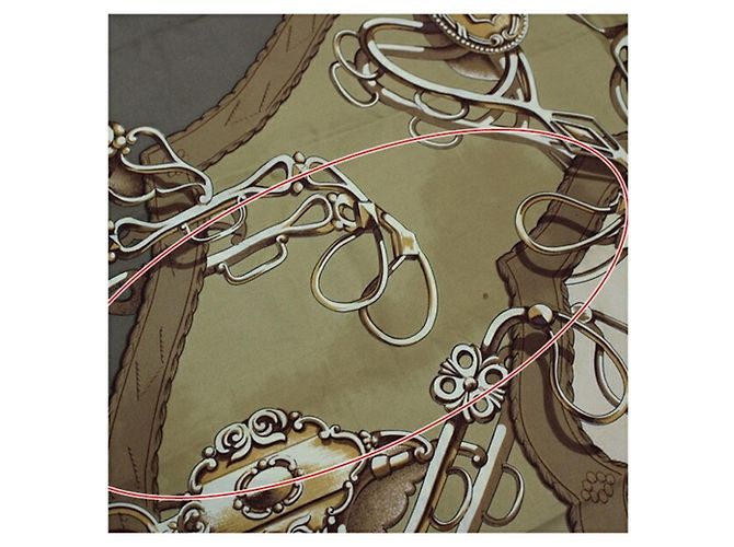 Hermès Lenço Hermes Carre 90 Lift Profile Caqui Mostarda - vista 10