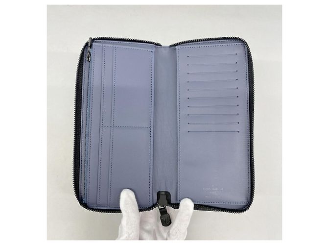 Louis Vuitton Monogram Shadow Zippy Wallet Blue Navy blue - view 3