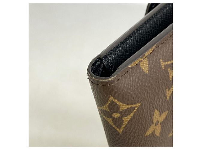 Louis Vuitton Tri-fold Wallet Brown - view 5