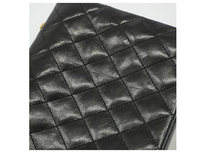 Chanel Matelassé Schultertasche mit Kette Schwarz - Ansicht 9