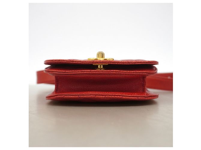 Borsa da vita Chanel Matelassé in pelle Caviar Rosso - vista 3
