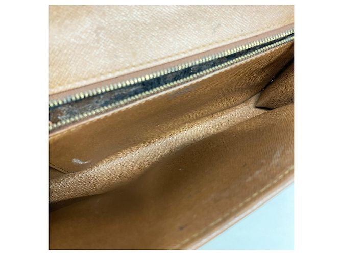 Bolso de hombro Louis Vuitton Monogram Bordeaux Castaño - vista 4