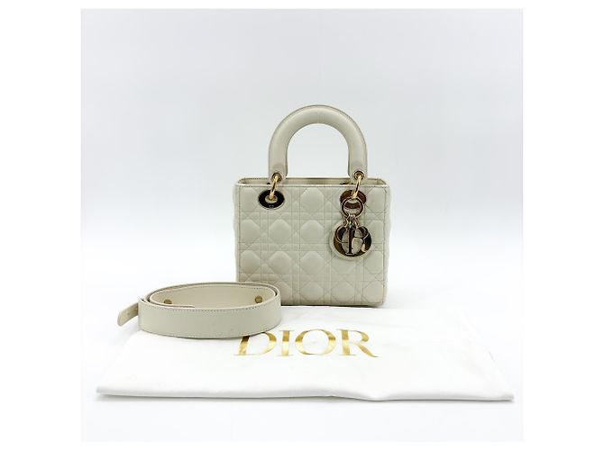 Christian Dior Lady Dior Mini in pelle di vitello grana D'oro - vista 2