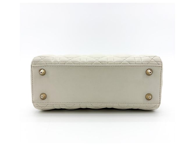 Christian Dior Lady Dior Mini in pelle di vitello grana D'oro - vista 6