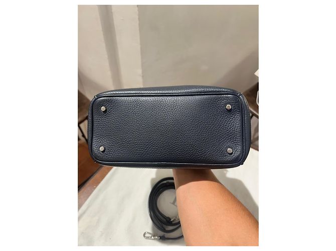 Christian Dior Sac Lady Dior en cuir noir - vue 5