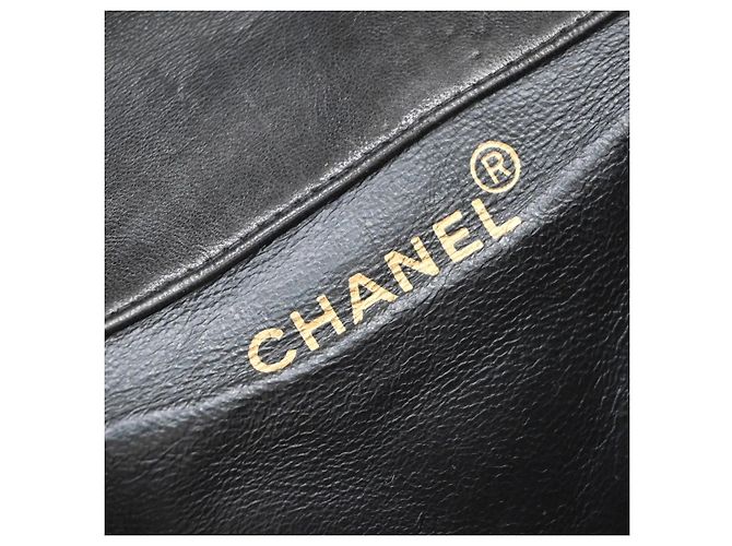 Chanel Duma Drawstring Quilted Leather Small Nero - vista 6