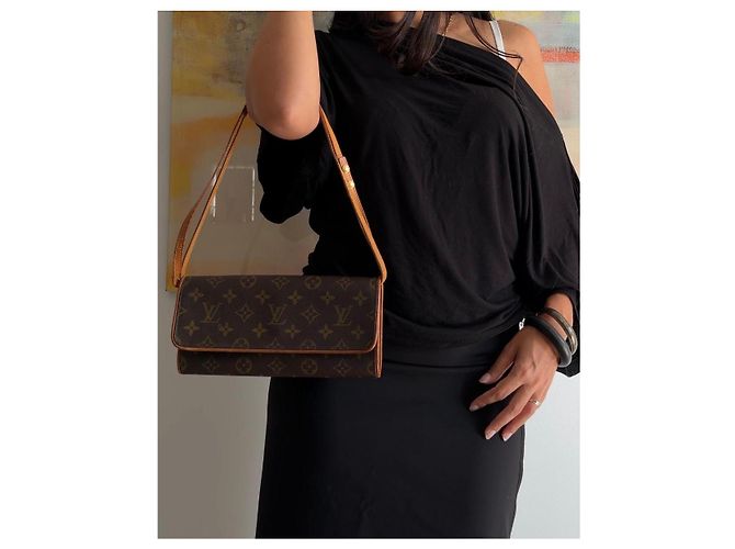 Louis Vuitton Twin Pochette Monogram Canvas Braun Monogramm - Ansicht 15