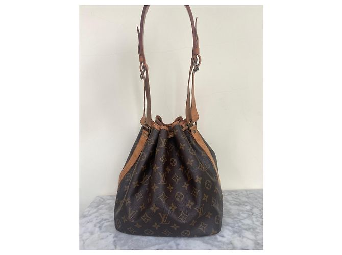 Noe Bolsa Louis Vuitton Noé Monogram Marrom Monograma - vista 4