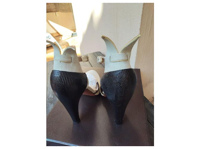 Alaïa Pumps aus Leder und Wildleder Schwarz Weiß Beige - Ansicht 4