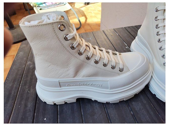 Sneakers alte in pelle bianca Alexander McQueen Bianco - vista 2